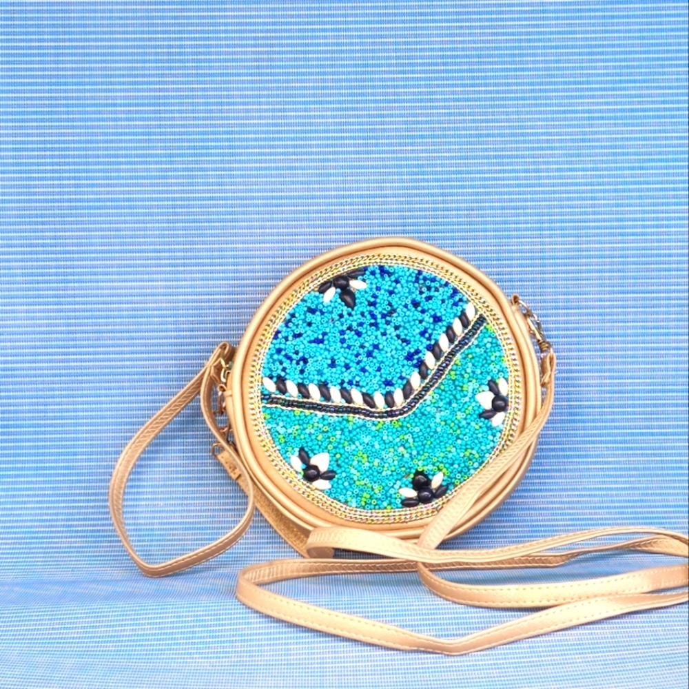 Round seed beads Crossbody